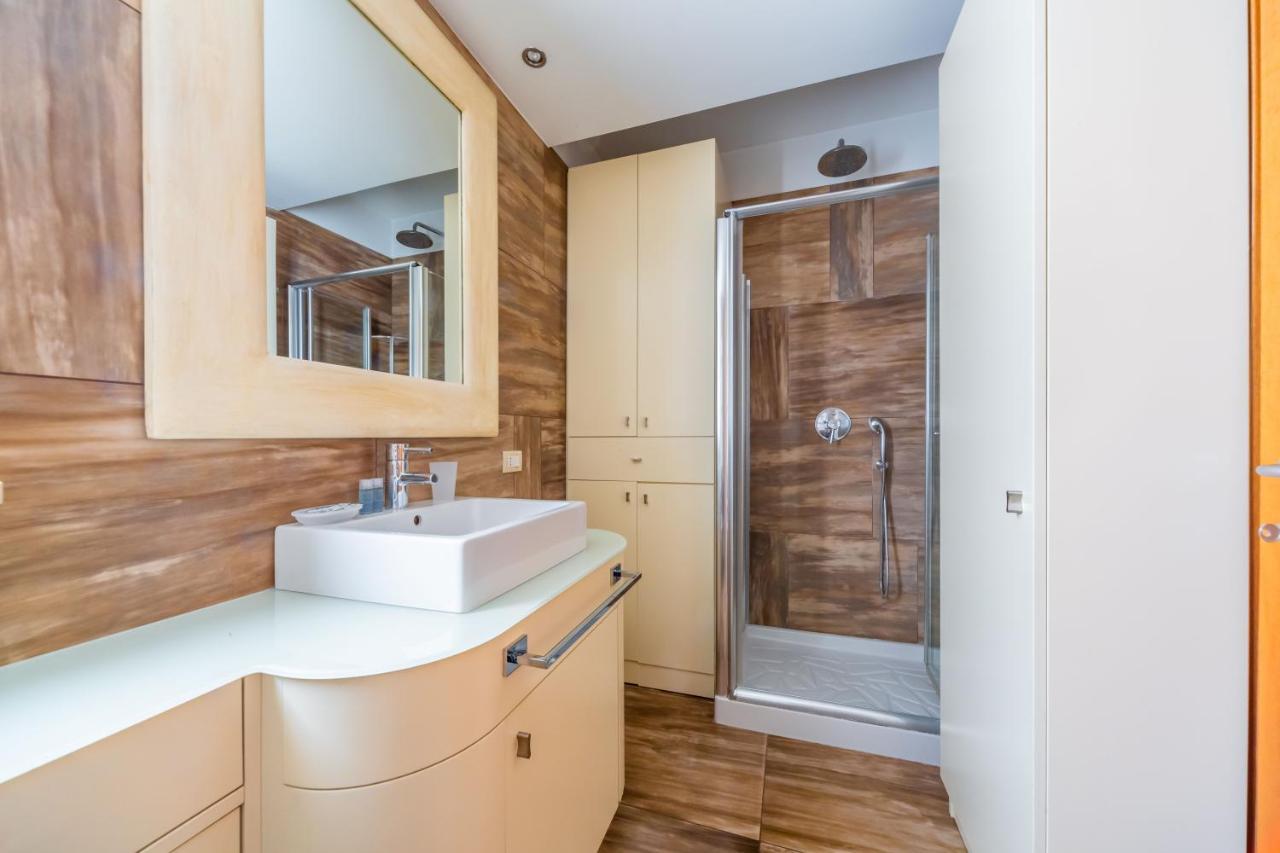 Cozy Apt - Corso Vercelli & Conciliazione M1 Milano Eksteriør bilde