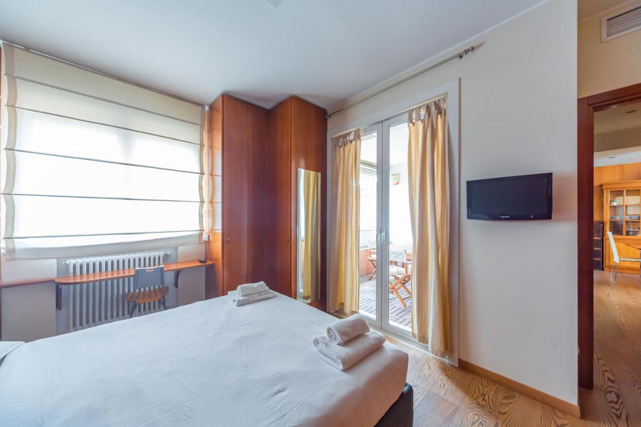 Cozy Apt - Corso Vercelli & Conciliazione M1 Milano Eksteriør bilde